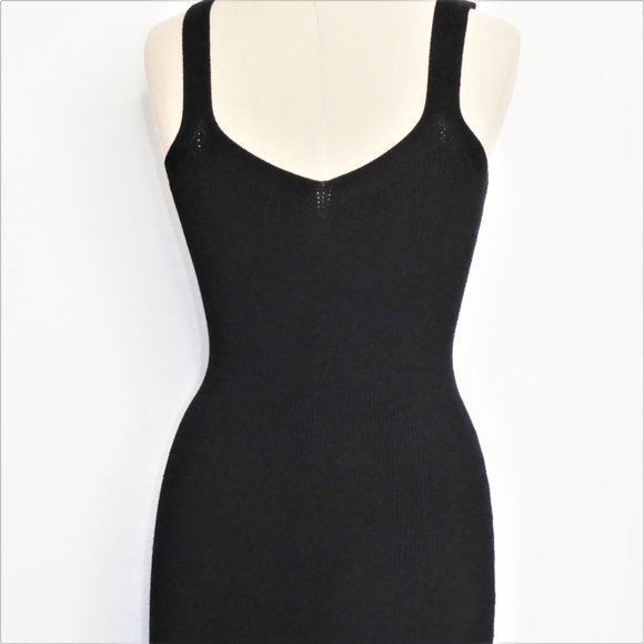 Elegant Black Mini Dress - Picture 12 of 16